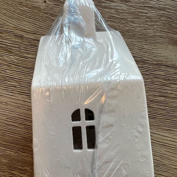 NEW Target Ceramic-like house - Picture 7 of 7